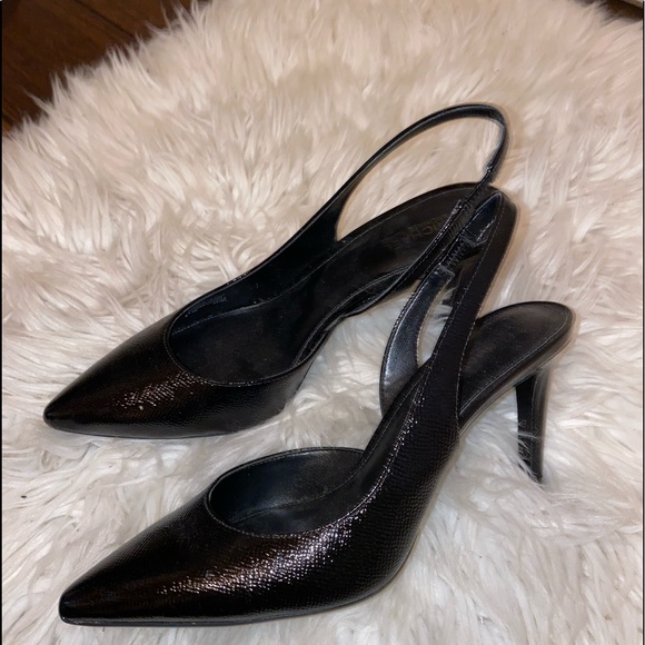 Black stiletto pumps